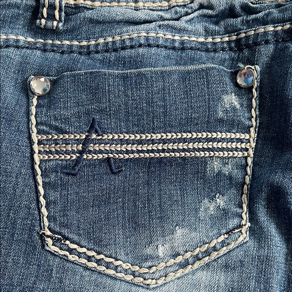 Almost Famous Stylish Blue Women's Jeans - Picture 11 of 12